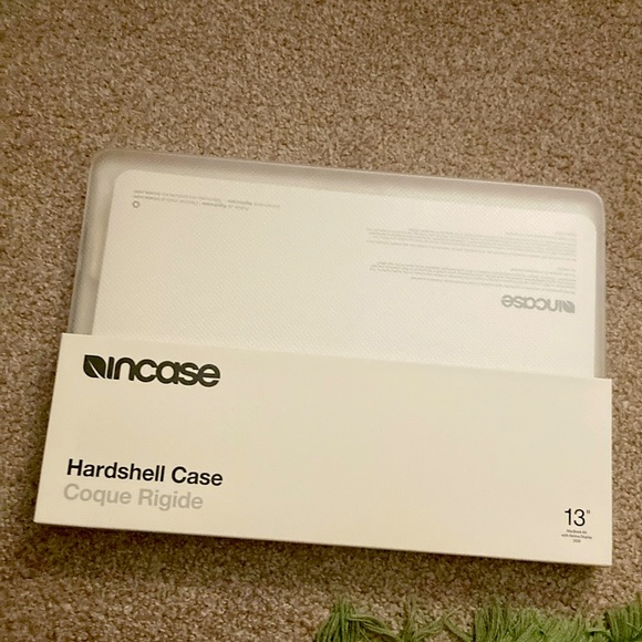✴️MacBook Air 13” Case - Picture 1 of 5